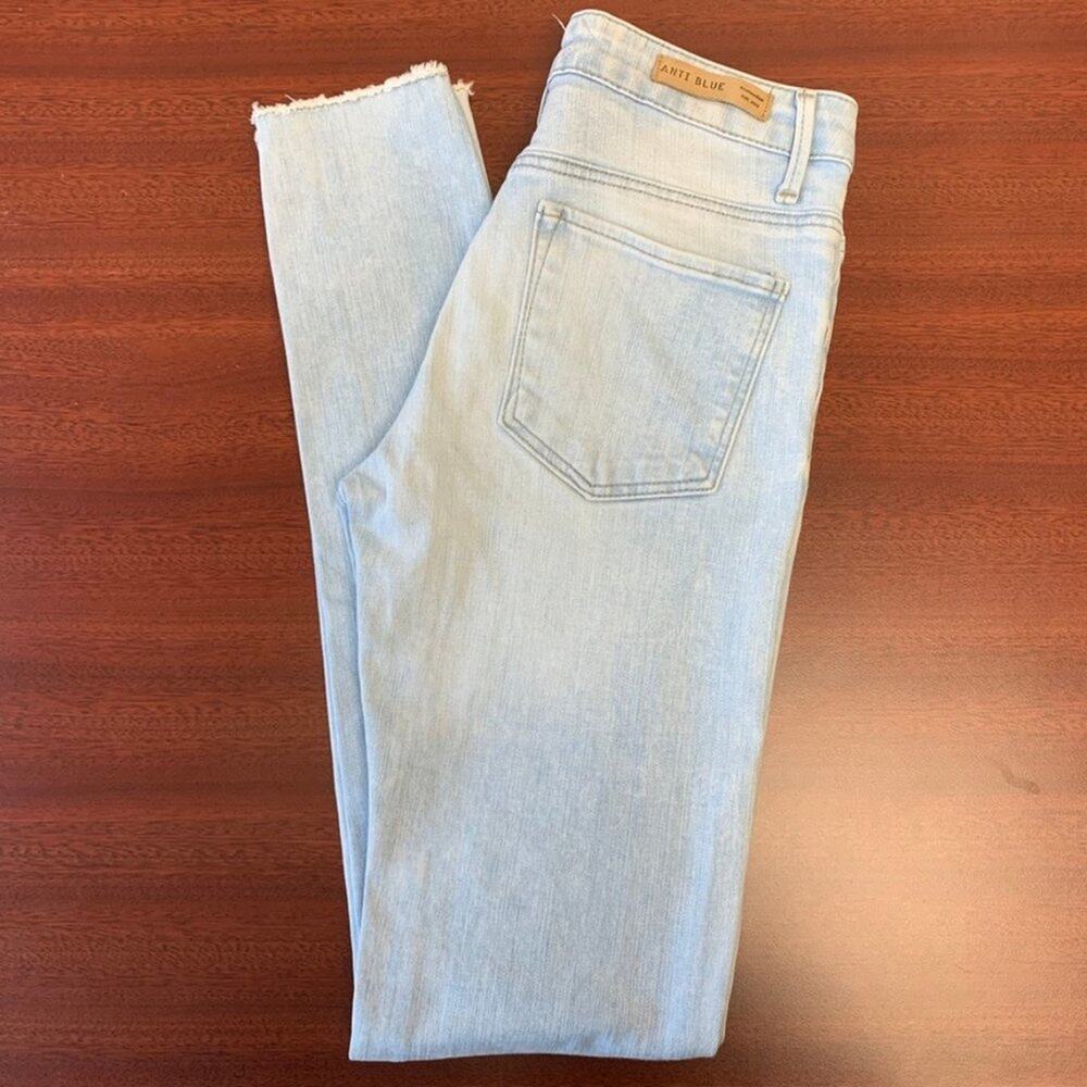 Anti Blue Becky Acid Wash